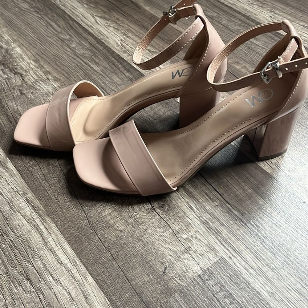 Chelsea Moreland Gala Shoes Heels in Nude Women's Size 7.5 - Picture 4 of 8